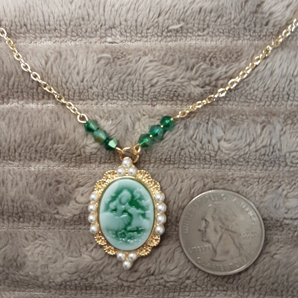 Handmade Cameo Necklace Girl And Baby Deer Green White With Preciosa Crystals - Picture 5 of 5